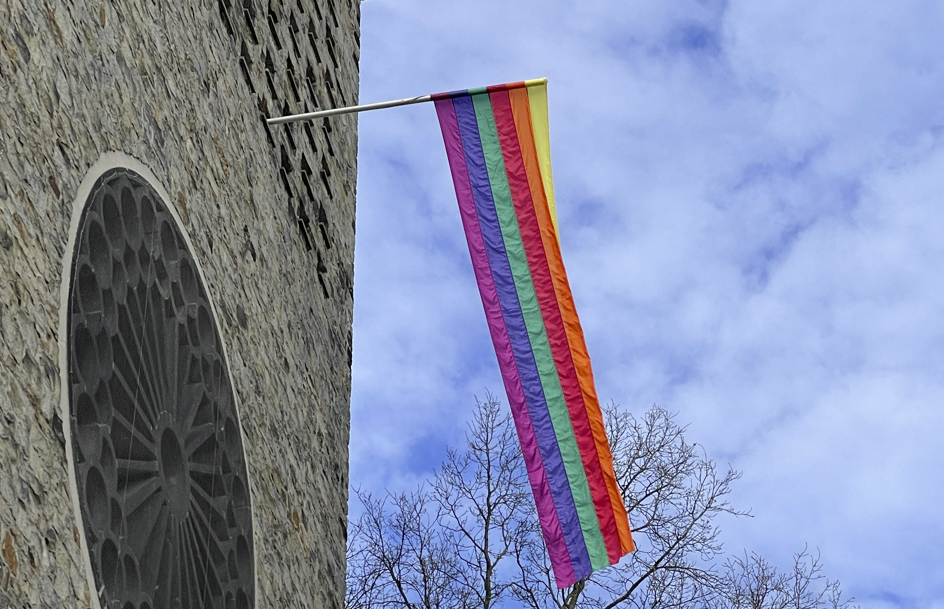 Regenbogenfahne quer
