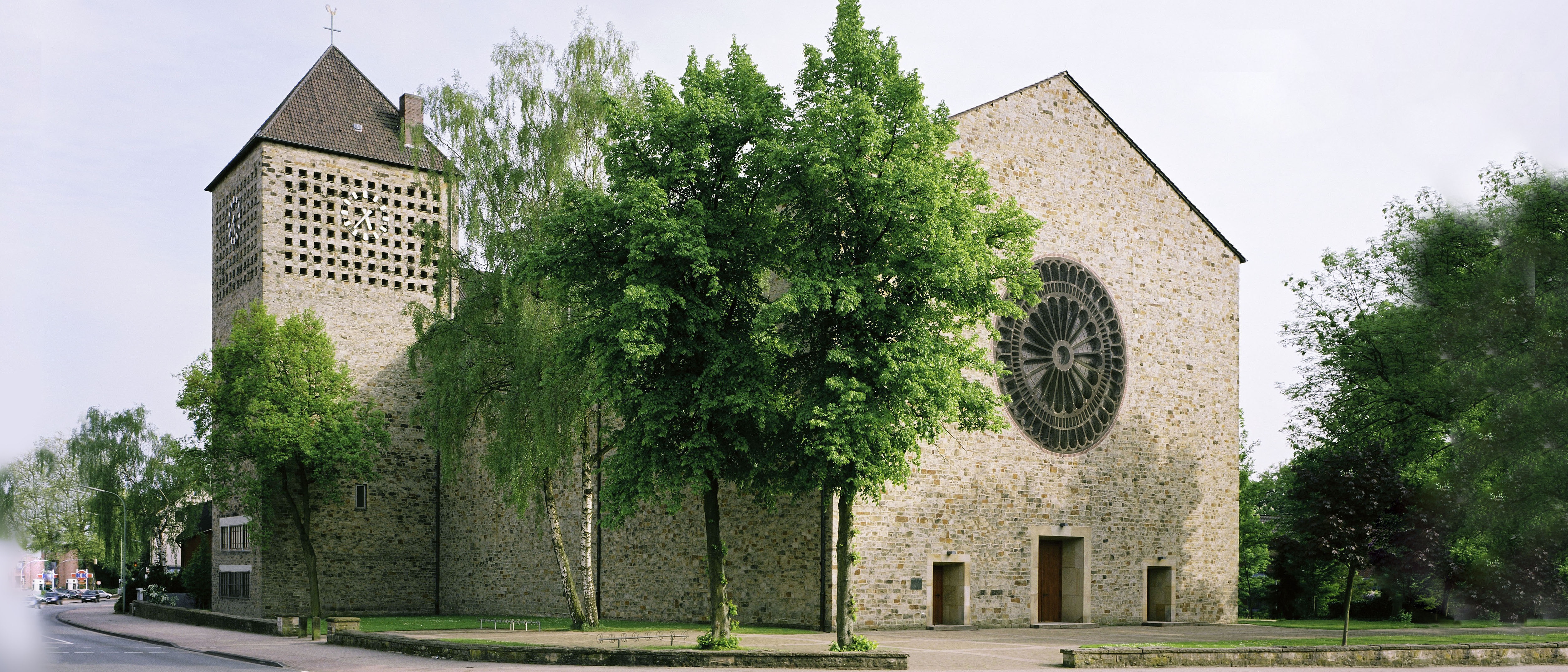 Kreuzkirche Außenaufnahme